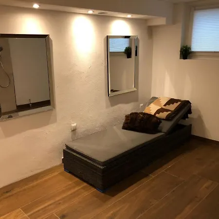 Schone Souterrain In *
